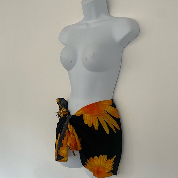 Swim coverup - Picture 5 of 5